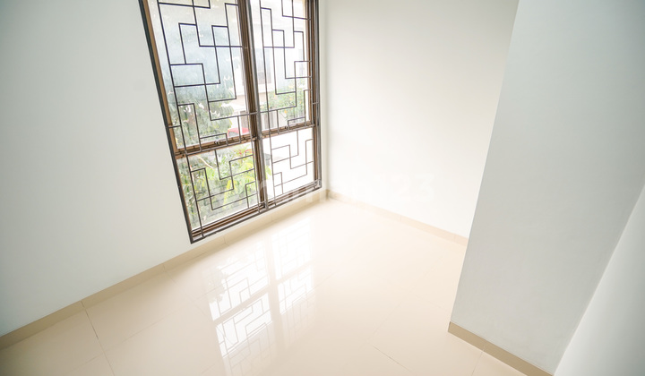Rumah Minimalis Modern Siap Huni di Graha Raya Bisa Kpr Harga All In 15