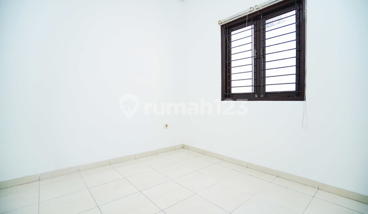 Rumah Bebas Banjir Strategis Dekat Grand Mall Cimanggis Depok Siap Kpr 11