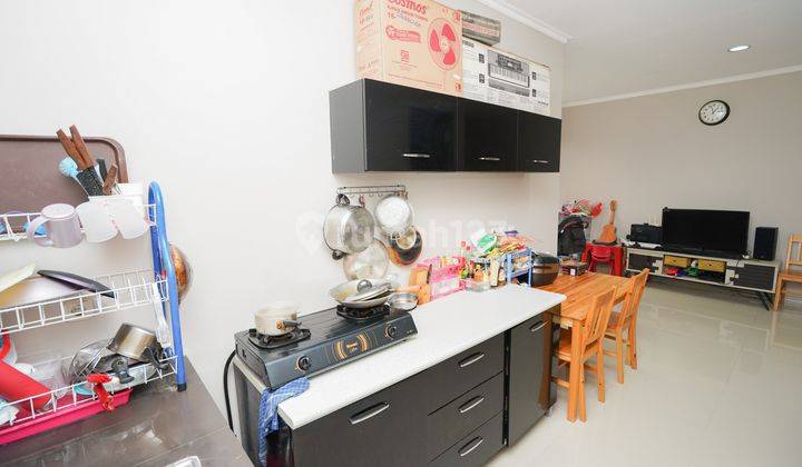 Rumah Minimalis Modern di Pomentia Residence Jagakarsa Siap Kpr 7