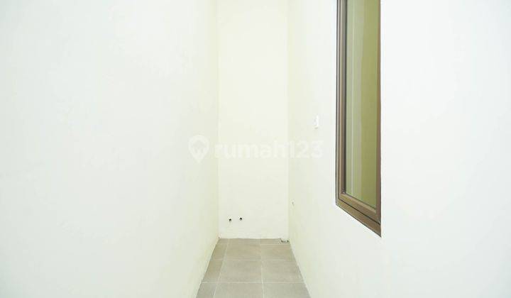 Rumah 2 Lantai Bebas Banjir di Jalan Alpukat Raya Harga All In 15