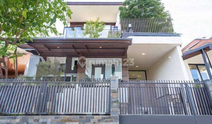 Rumah Luas di Jakarta Hanya Selangkah Ke Terminal Transjakarta Feeder Joglo J16825 1