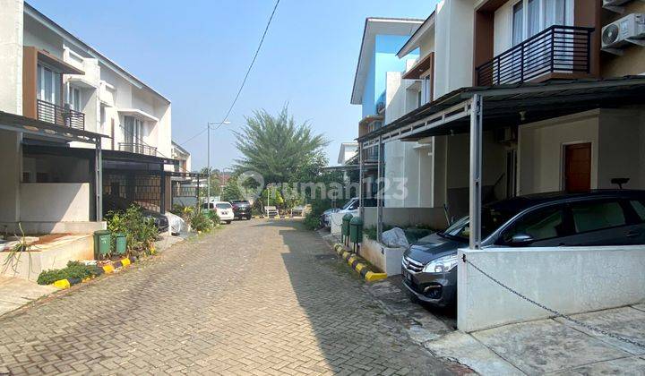Rumah Siap Huni Strategis Dekat Mall Pesona Square J17693 2