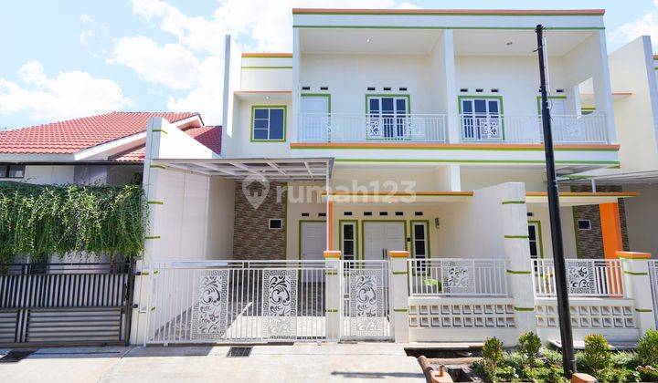 Rumah 2 Lantai di Duta Graha Bebas Banjir Harga Nego J18062 1