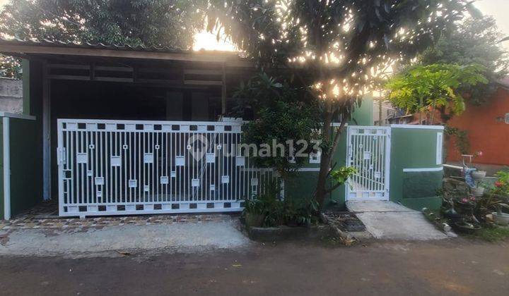 Rumah Strategis SHM 10 menit ke Stasiun Depok Bisa Nego Dibantu KPR J17919 1