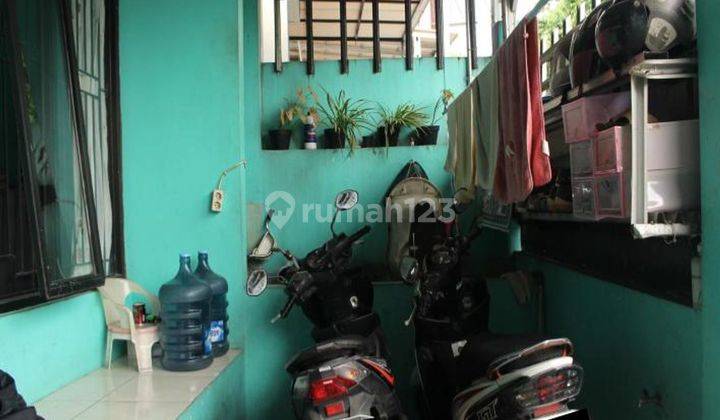 Rumah SHM Harga Nego Hadap Selatan dekat Mall dan Tol di Depok Dibantu KPR J18750 2