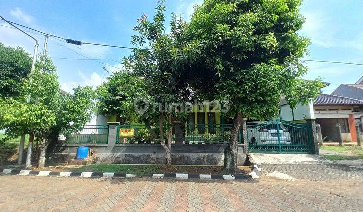 Rumah Luas Hadap Selatan Strategis 6 menit ke Grand Mall Cimanggis J19361