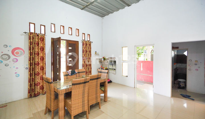 Strategic 4 BR House 10 Minutes to Sawangan Terminal North Facing J26559 2