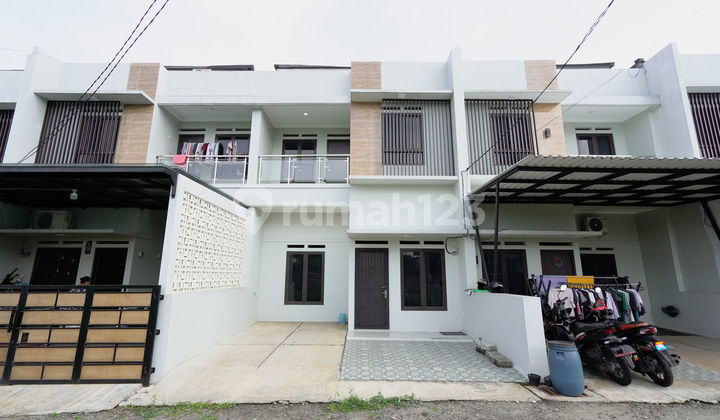 Rumah Idaman Hadap Timur 11 Menit ke Plasa Cibubur Siap Huni J-35086