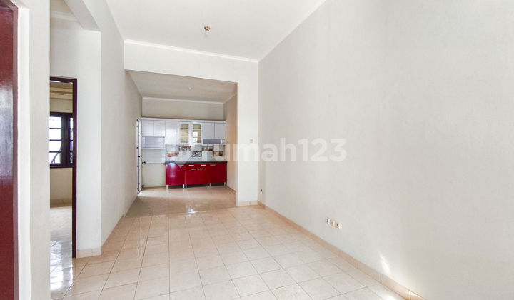 Rumah 1 Lt Strategis 15 Menit ke Mall Metropolitan Cibubur Siap Huni J-31094 2