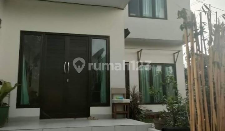 Rumah SHM 15 Menit ke Bintaro Jaya Xchange Mall 2 LT Siap Huni J43218 Rumah SHM 15 Menit ke Bintaro Jaya Xchange Mall 2 LT Siap Huni J43218