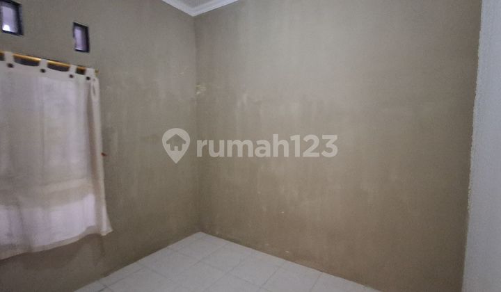 Rumah 10 Menit ke Cibinong City Mall SHM Siap Huni Dibantu KPR J-40008