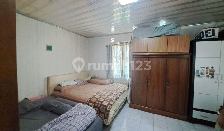 Rumah Hadap Timur LT 180 SHM 15 Menit ke Stasiun Jurang Mangu J-37829 2