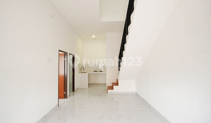 Rumah 2 LT Hadap Utara 15 Menit ke Mall Summarecon Bekasi J-37657 2