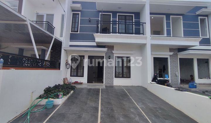 Rumah SHM 2 Lt Hadap Timur 11 Menit ke RS Citra Medika Depok J34093 1