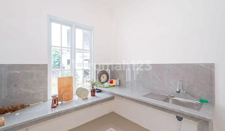 Rumah LB 202 Hadap Selatan 5 Menit ke Gerbang Tol Margonda J-39938 2