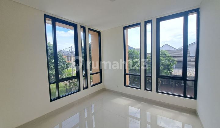 Spacious House 10 Minutes to BSD Barat 1 Toll Gate, KPR J-38915 Assisted Spacious House 10 Minutes to BSD Barat 1 Toll Gate, KPR J-38915 Assisted