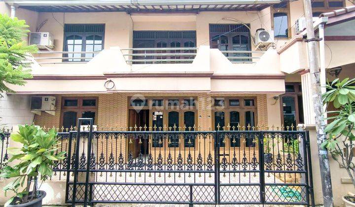 Rumah Terawat 9 Menit ke NEO SOHO Mall Siap Huni Hadap Selatan J-28515 1
