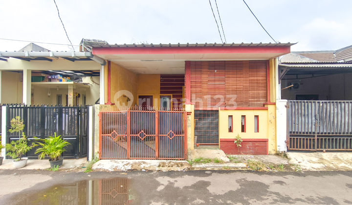 Rumah 8 Menit ke Mall Paradise Walk Serpong Hadap Timur J-37473 Rumah 8 Menit ke Mall Paradise Walk Serpong Hadap Timur J-37473