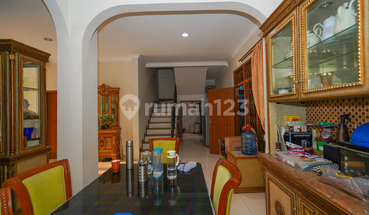 Rumah 5 Kamar Tidur SHM Siap KPR 6 Menit ke Gerbang Tol Lenteng Agung 2 J24009 2