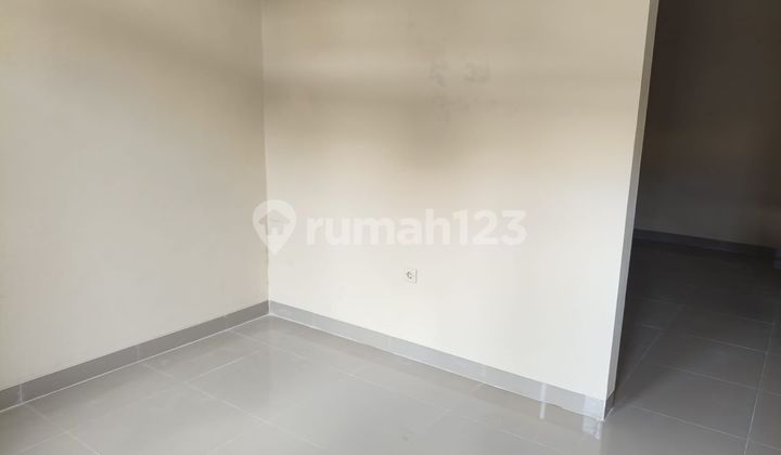 Rumah 10 Menit ke Plaza Taman Harapan Baru Bebas Banjir J32211 2