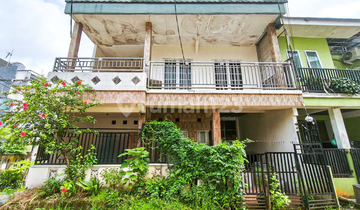 Rumah 2 Lantai SHM 15 Menit ke Stasiun Bojong Gede Siap Huni J38057