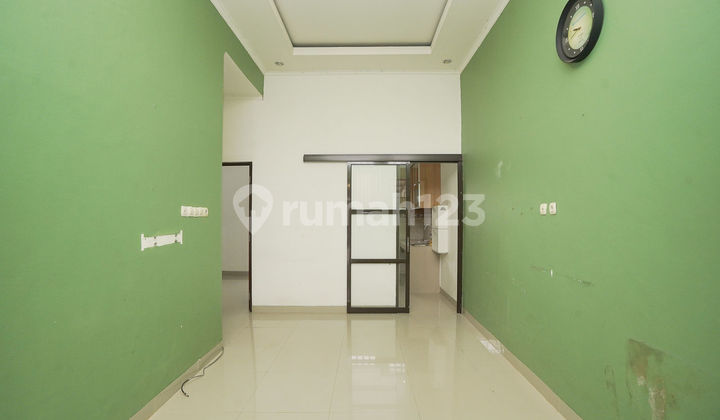 SHM 1-Story House 9 Minutes to Mitra Keluarga Jatiasih Hospital, East-Facing J38834 2