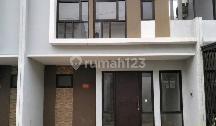 Rumah Minimalis 10 Menit ke Stasiun Serpong 2 Lantai Siap Huni J40265 Rumah Minimalis 10 Menit ke Stasiun Serpong 2 Lantai Siap Huni J40265