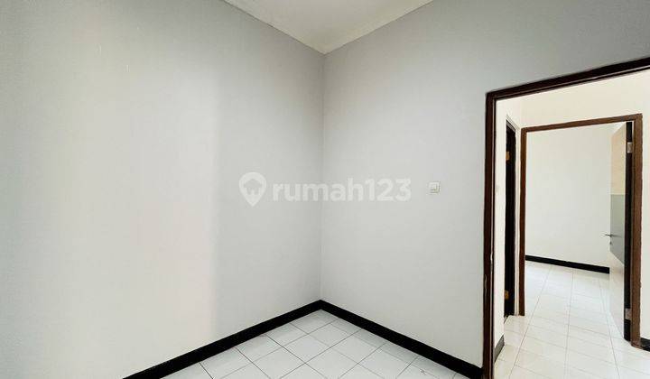 Rumah 6 menit ke Mall Metropolitan Cibubur SHM Siap KPR J13439 2