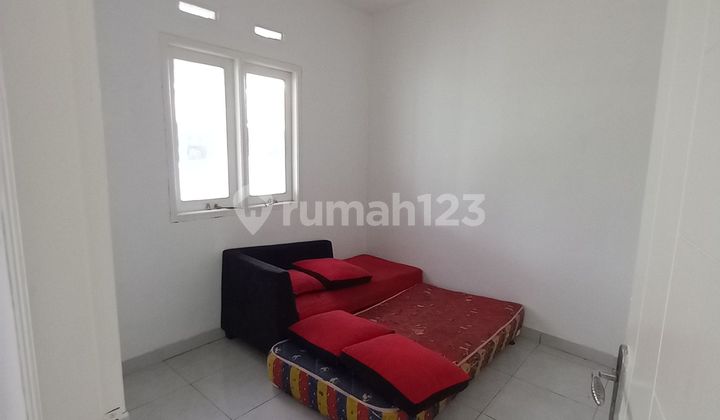 15 Minutes to Depok ITC House SHM Ready to Live In Assisted by Mortgage J-32128 2