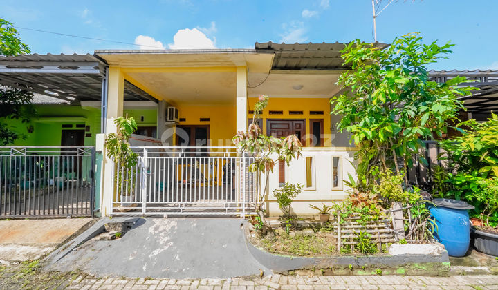 Rumah Terawat 3 KT 10 Menit ke Gerbang Tol Sentul 2 Siap Huni J27816