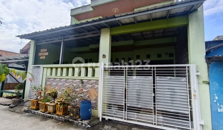 13 Minutes to Summarecon Mall Bekasi House, SHM 3 Floors J-39267