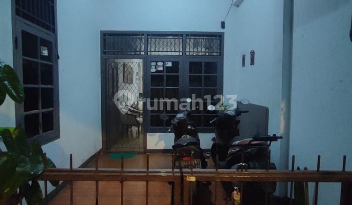 Rumah Strategis SHM 14 Menit ke Gerbang Tol Joglo 4 Bebas Banjir J41124 2