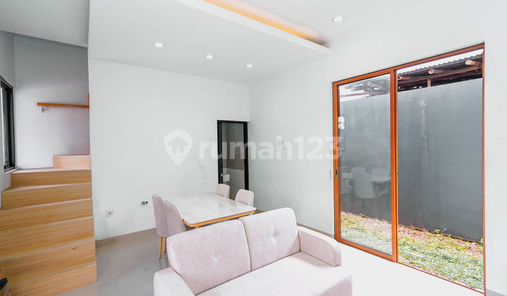 Rumah Modern 2 Lt Dekat Tangsel 15 Menit ke Terminal Hadap Utara J25954 2