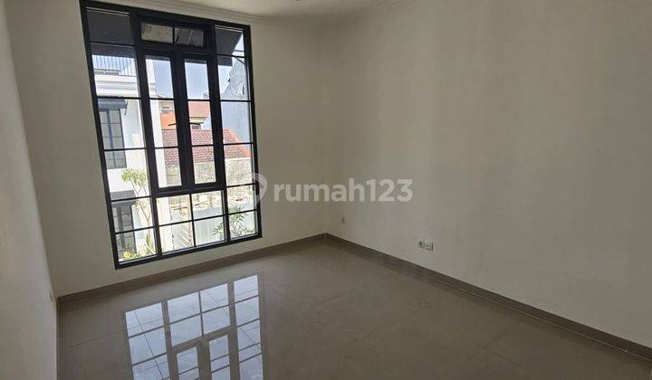 Rumah Strategis 9 Menit ke Terminal Lebak Bulus 2 Lt Dibantu KPR J-30261 2