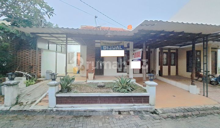 Rumah Strategis 15 menit ke Terminal Sawangan LT 107 Dibantu KPR J33637 Rumah Strategis 15 menit ke Terminal Sawangan LT 107 Dibantu KPR J33637