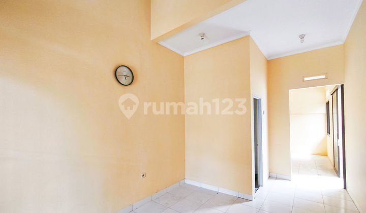 South-Facing House with SHM, 9 Minutes to Laladon Terminal, Assisted with Mortgage J-35576 2