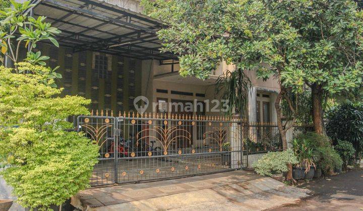 Rumah Asri 2 Lantai Akses Dekat Mall Ciputra Cibubur Hadap Utara J18341 1