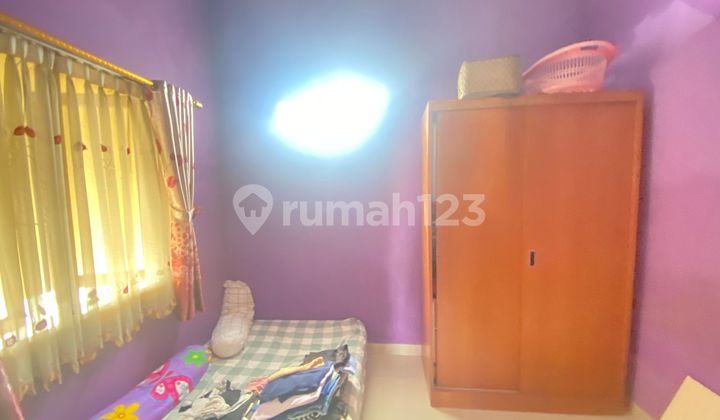Rumah 2 Lantai SHM 4 Menit ke Terminal Sawangan Hadap Utara J28119 2