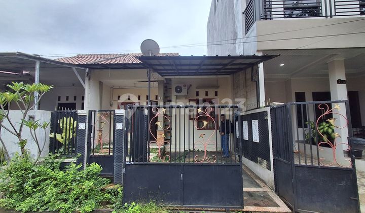 Rumah 10 Menit ke Cibinong City Mall SHM Siap Huni Dibantu KPR J-40008 Rumah 10 Menit ke Cibinong City Mall SHM Siap Huni Dibantu KPR J-40008