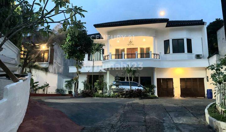 Rumah Mewah Ada Swimming Pool Strategis Di Ampera Jaksel RA15411 1