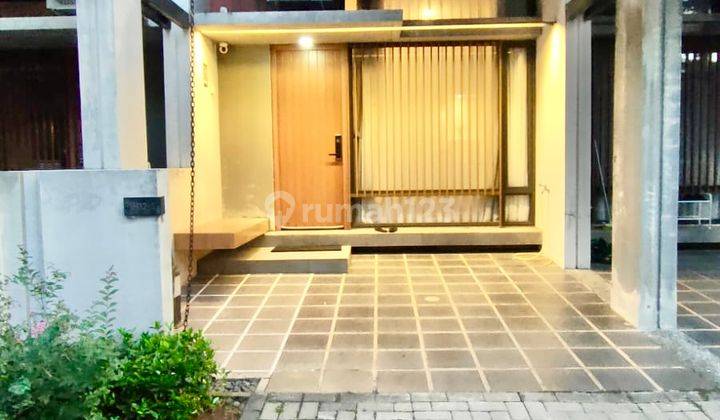 Rumah Cozy Compact Full Furnished Fleekhauz, Greenwich Park 1