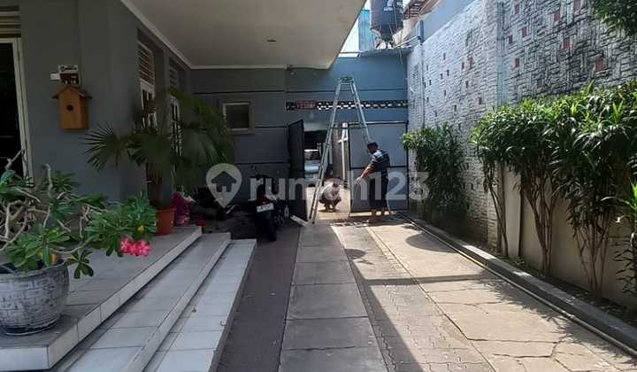 Dijual Rumah Surabaya Pusat Jl. Kapuas Dijual Rumah Surabaya Pusat Jl. Kapuas