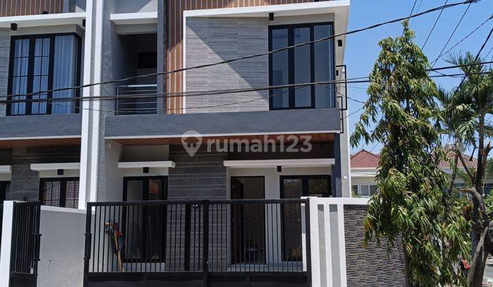 Rumah Model Scandinavian Mewah Lokasi Terbaik Premium di Area Sutorejo 1