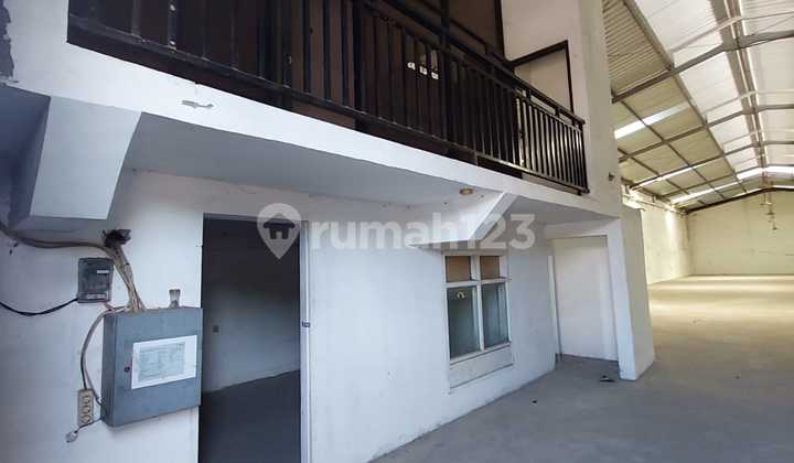 Warehouse for Rent in Margomulyo Permai