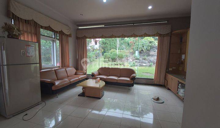 Villa Puncak Trawas sedang direnov 2