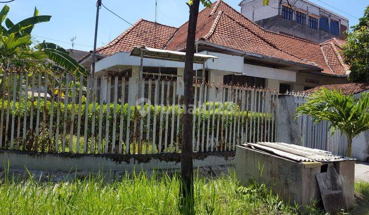 Rumah di Jalan Ketupa Surabaya 1