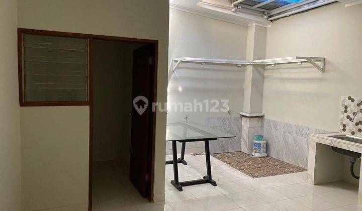 Rumah Bagus 2 Lantai Shm Di Premier Village Cipondoh Tangerang  1