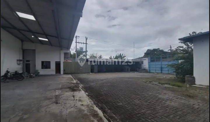 Disewakan Gudang Industri Gondangrejo  4