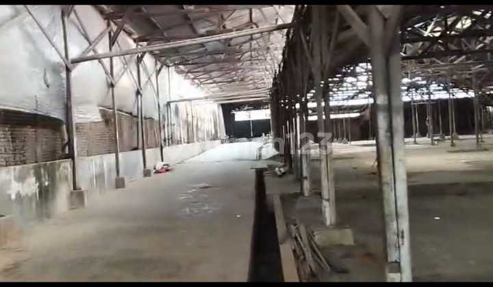 Large 2500m2 Warehouse in Super Strategic Industrial Zone, Annual Lease, Jepara