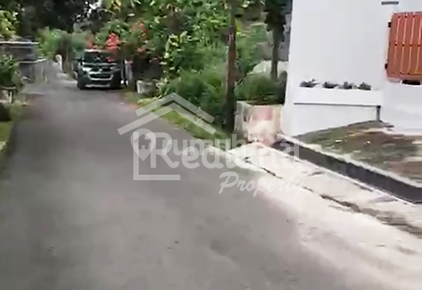 Rumah di Daerah Gajahmungkur , Semarang Si 4755  2